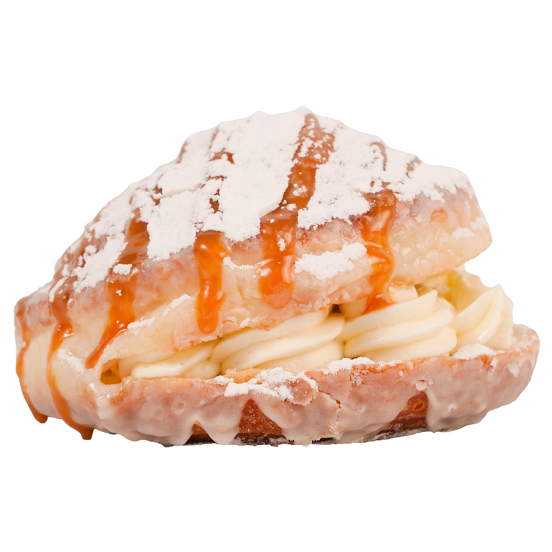 Cinnamon Caramel Creme Scroll